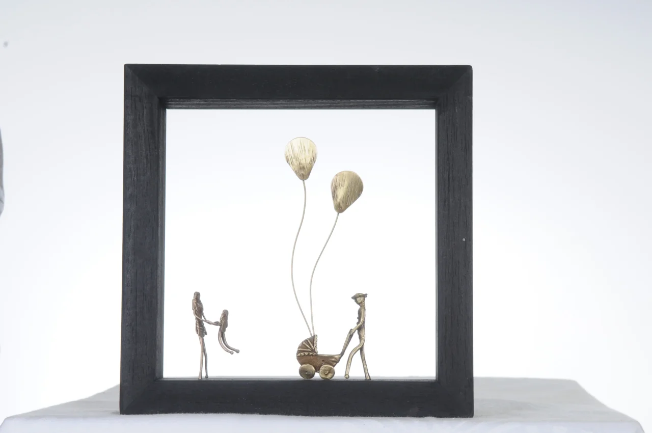 FRAME - 144B