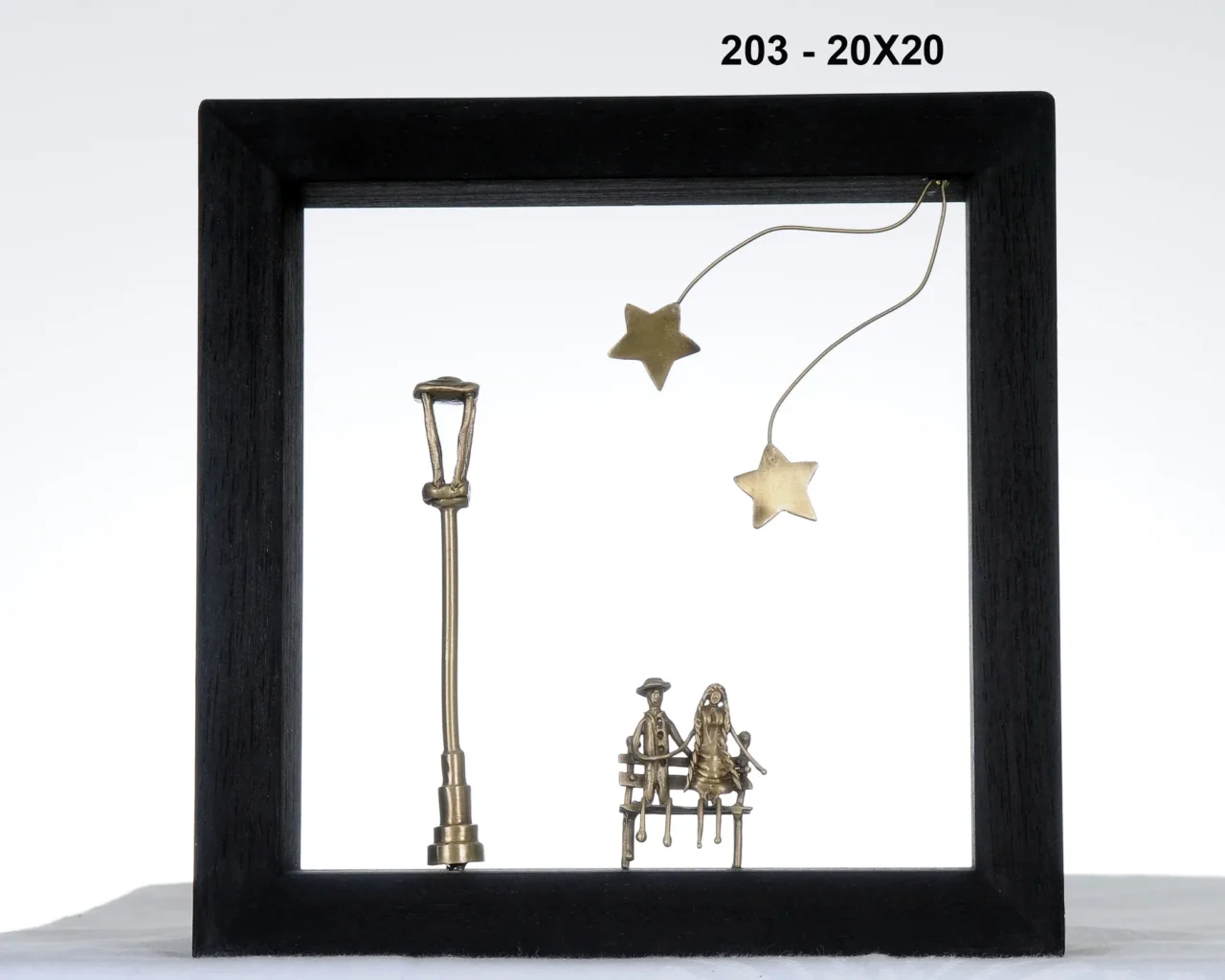 FRAME - 203